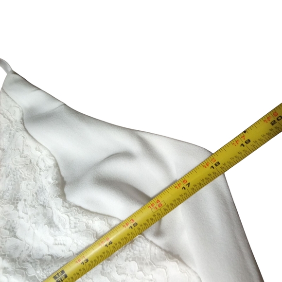 Lulu’s Women's White V Neck Scalloped Lace Zip Back Backless Halter Dress XL - Picture 6 of 9